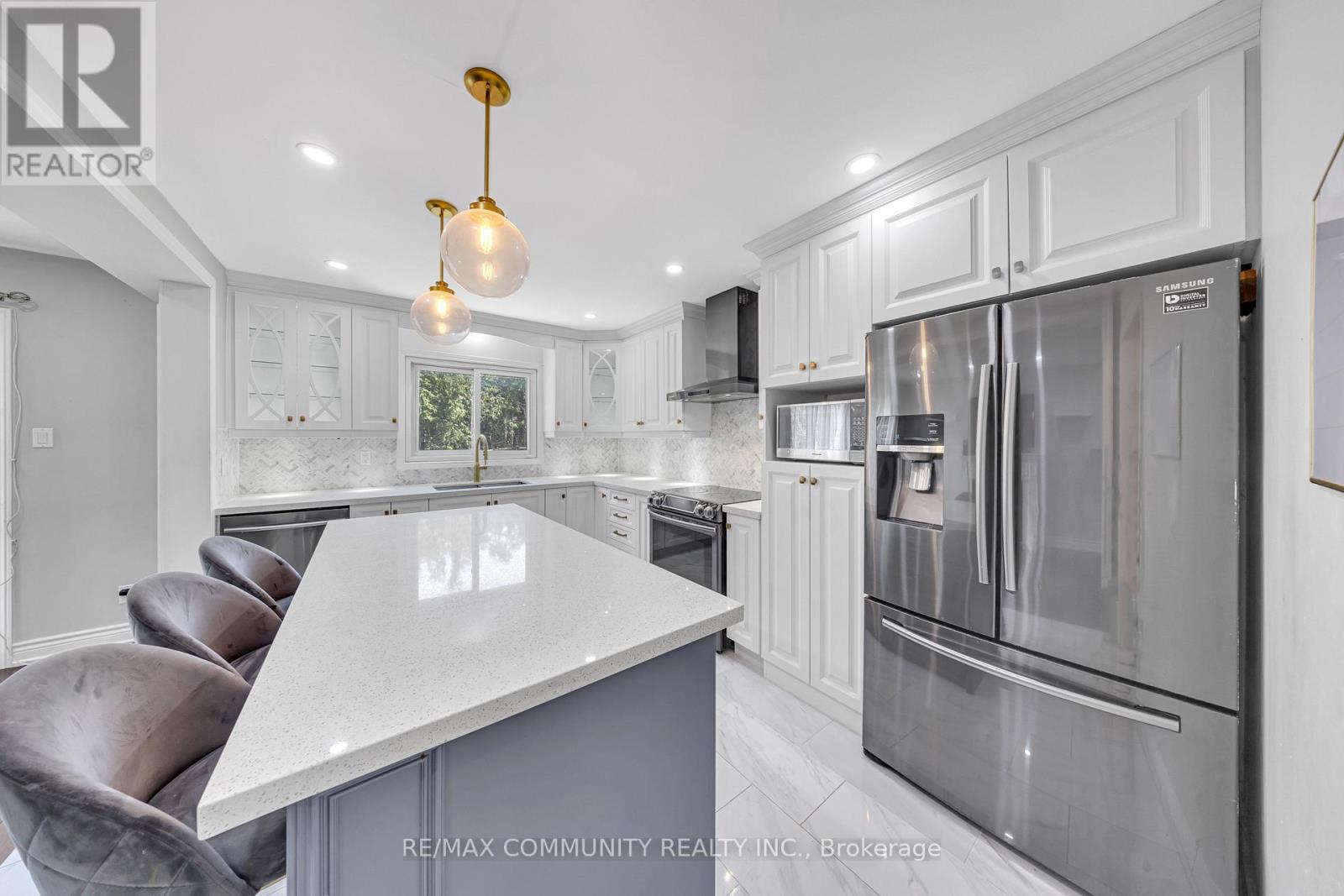 3275 Greenbelt Crescent, Mississauga, Ontario  L5N 5Y1 - Photo 8 - W13045962