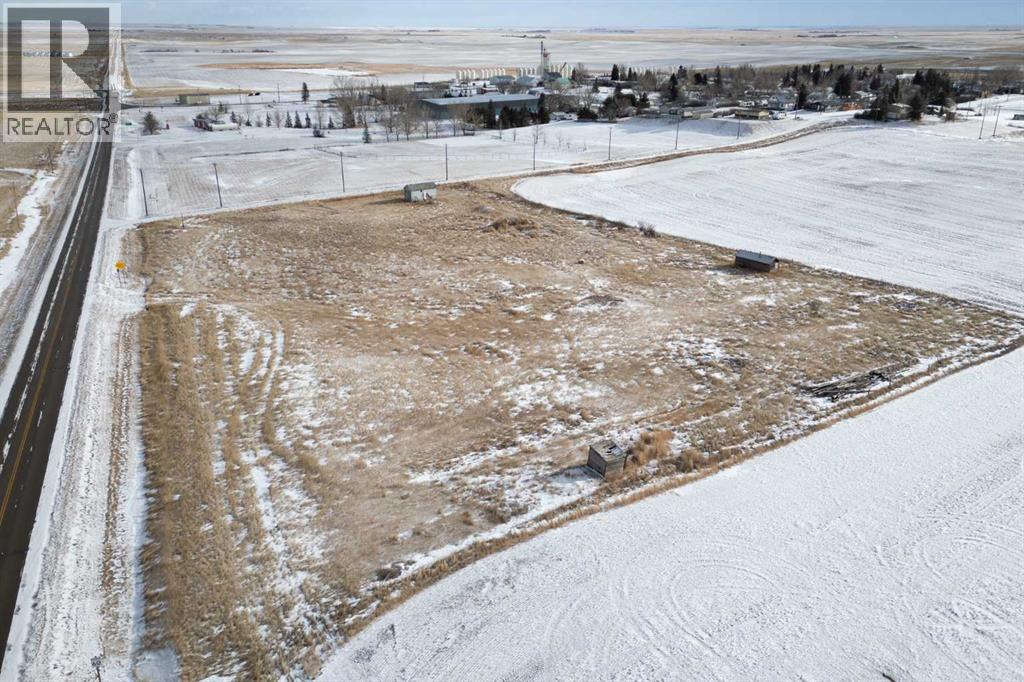 238 3 Avenue, Lomond, Alberta  T0L 1G0 - Photo 5 - A2271062