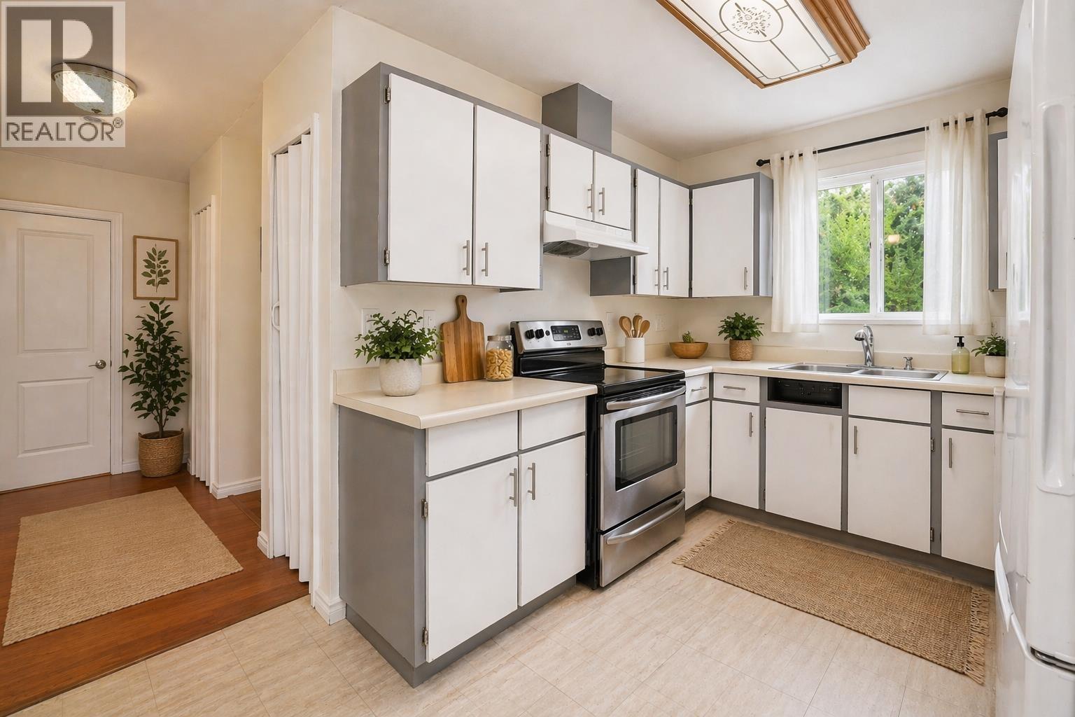 11172 Charlton Street, Maple Ridge, British Columbia  V2X 9E5 - Photo 4 - R3113902