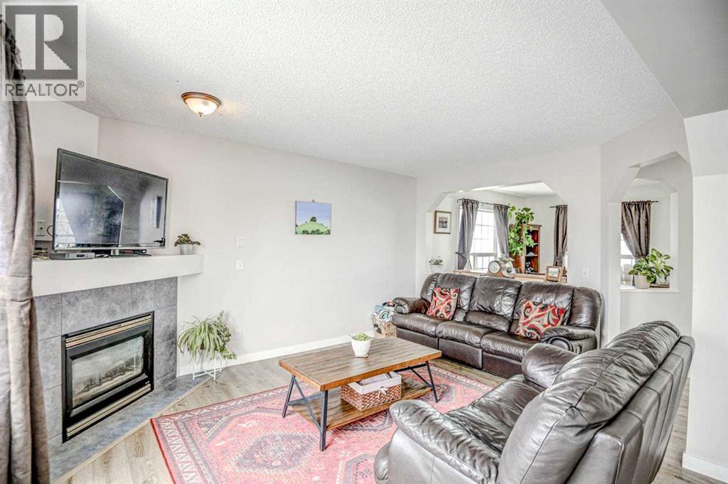 207 Crystalridge Place, Okotoks, Alberta  T1S 1T9 - Photo 7 - A2298825