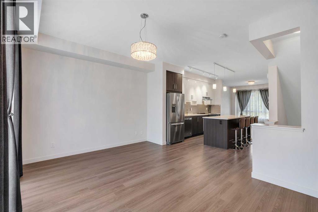 958 Sherwood Boulevard NW, Calgary, Alberta  T3R 0V3 - Photo 7 - A2301404