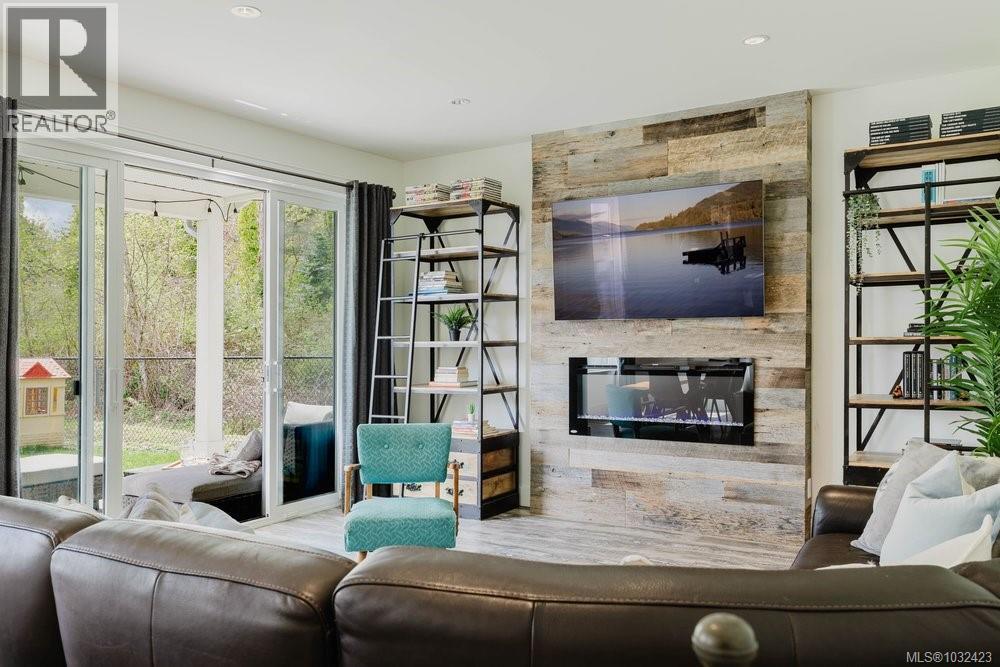 30 Jedburgh Rd, View Royal, British Columbia  V9B 6N7 - Photo 11 - 1032423