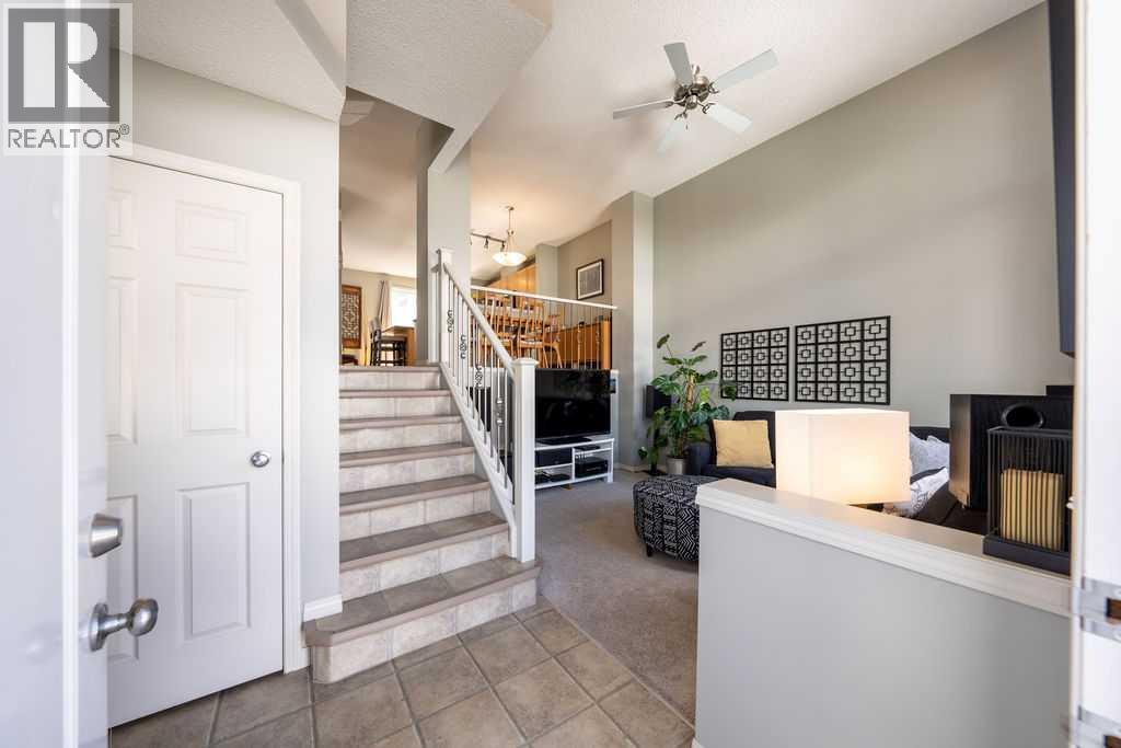 3038 New Brighton Gardens SE, Calgary, Alberta  T2Z 0A5 - Photo 3 - A2305096