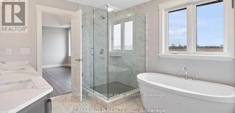 77 Redwood Avenue, Kingsville, Ontario  N0R 1B0 - Photo 5 - X13045978