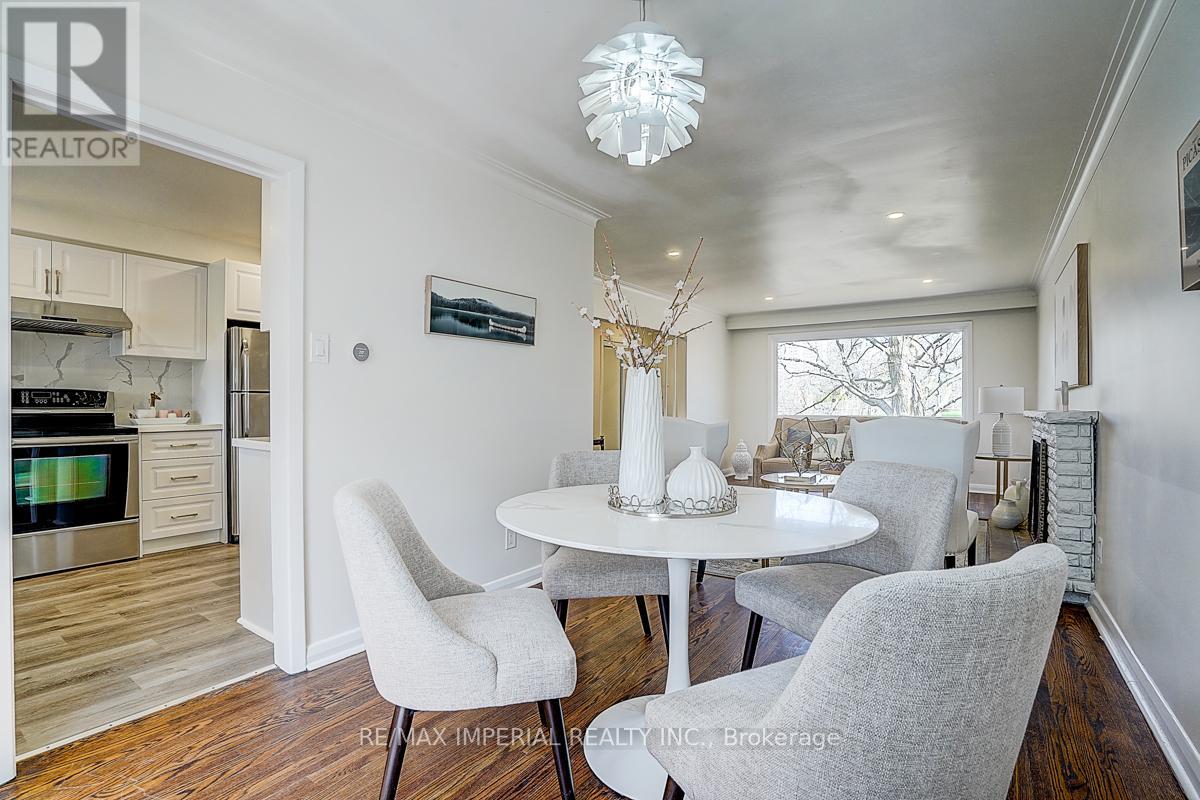 8 Fargo Avenue, Toronto, Ontario  M2M 1T9 - Photo 15 - C13045516