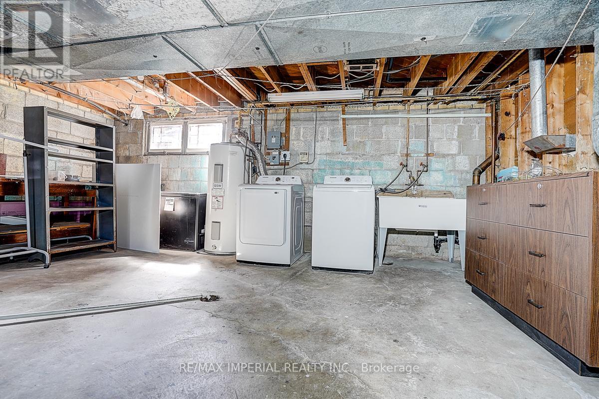 8 Fargo Avenue, Toronto, Ontario  M2M 1T9 - Photo 42 - C13045516