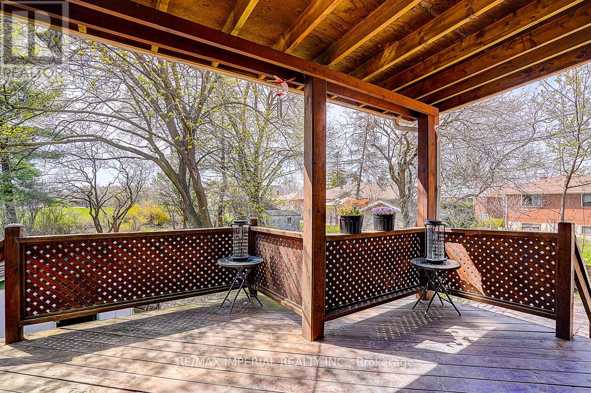 8 Fargo Avenue, Toronto, Ontario  M2M 1T9 - Photo 44 - C13045516