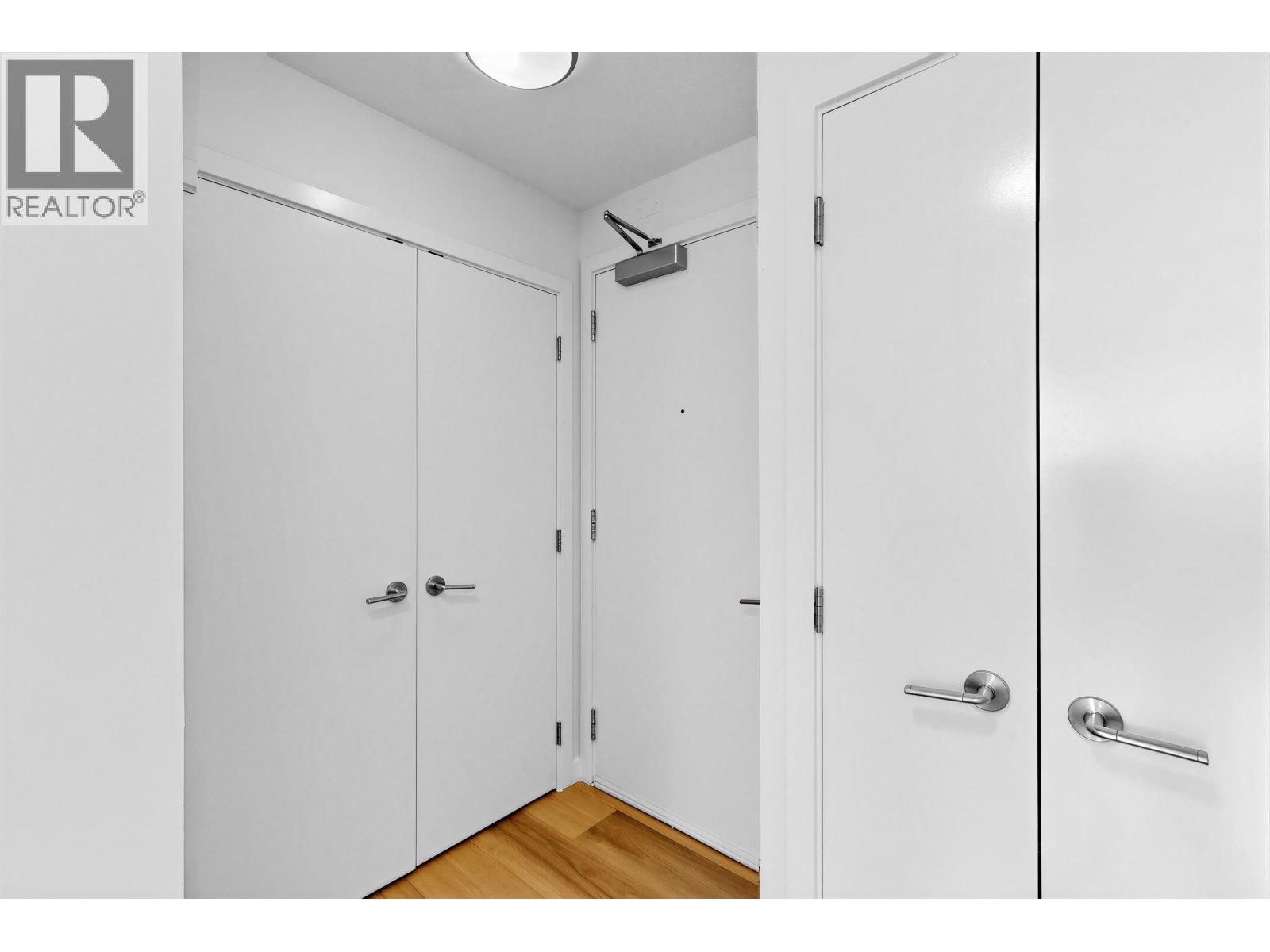 2102 4815 Eldorado Mews, Vancouver, British Columbia  V5R 0B2 - Photo 17 - R3115528