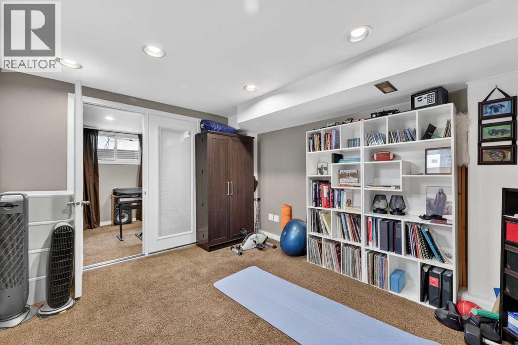 2023 Glenwood Drive SW, Calgary, Alberta  T3E 3Y7 - Photo 24 - A2305103