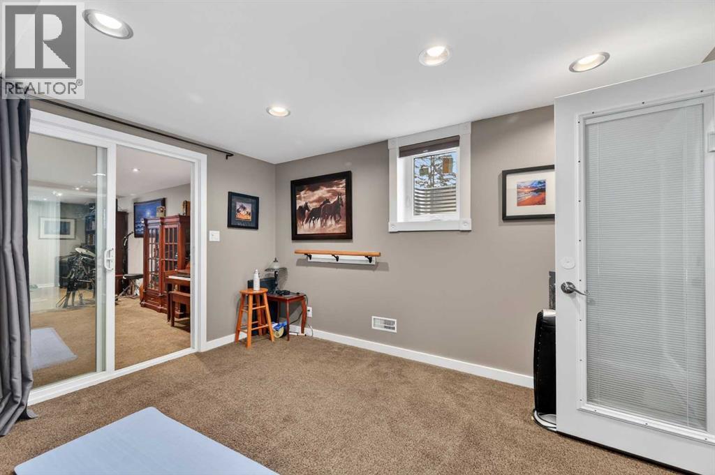 2023 Glenwood Drive SW, Calgary, Alberta  T3E 3Y7 - Photo 25 - A2305103