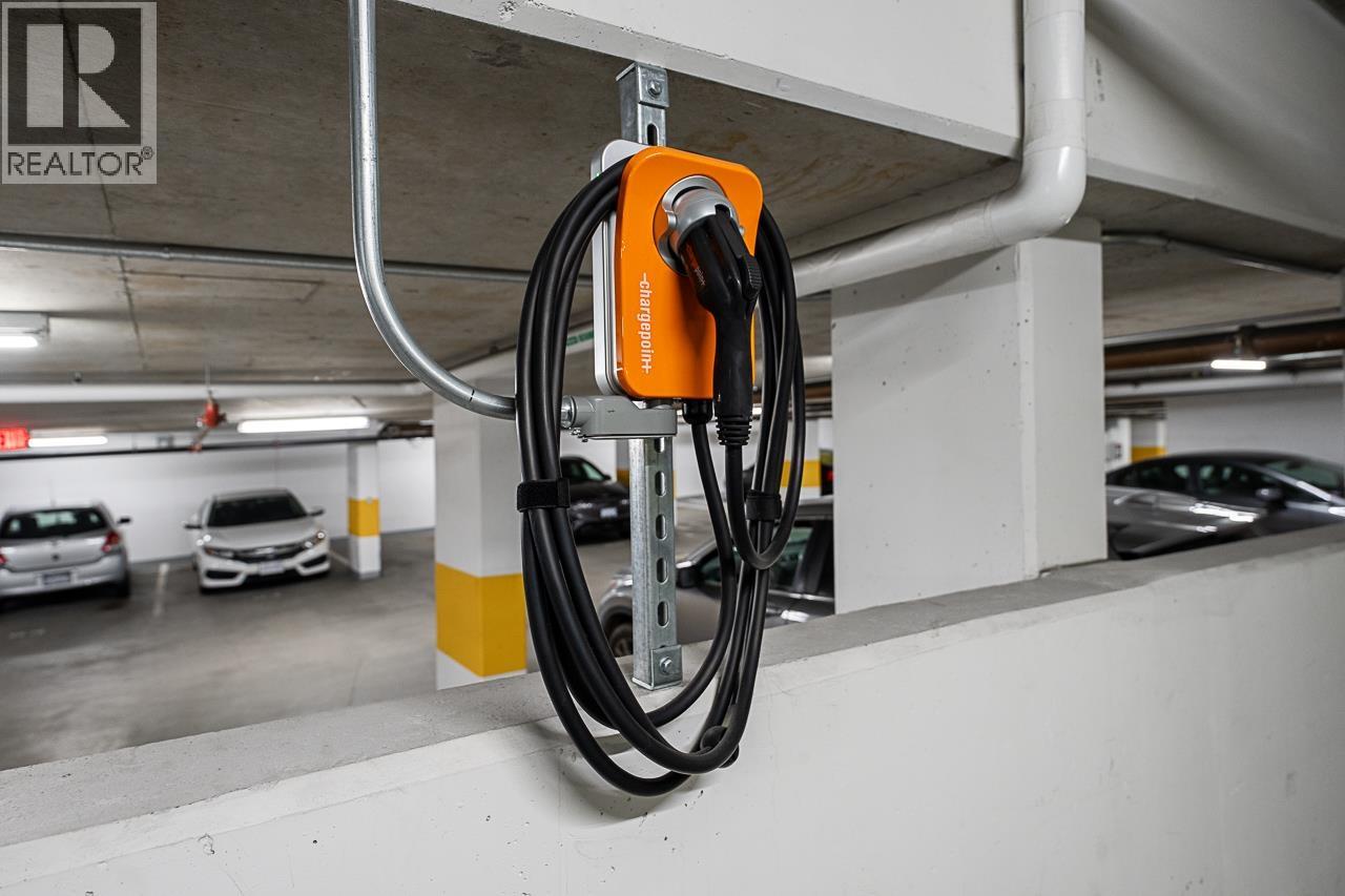 Listing Picture 34 of 37 : 1707 4189 HALIFAX STREET, Burnaby / 本拿比 - 魯藝地產 Yvonne Lu Group - MLS Medallion Club Member