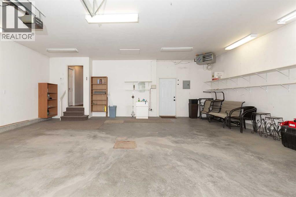 39 Fairmont Park Lane S, Lethbridge, Alberta  T1K 7H6 - Photo 34 - A2304274