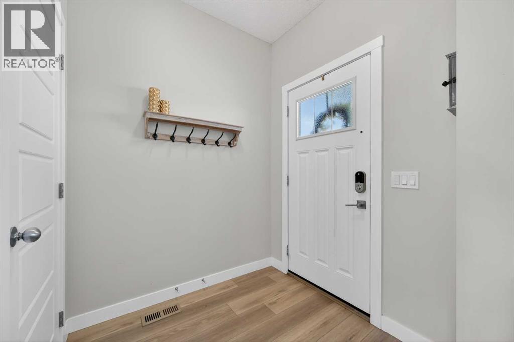 83 Midtown Crossing SW, Airdrie, Alberta  T4B 5H1 - Photo 3 - A2299051