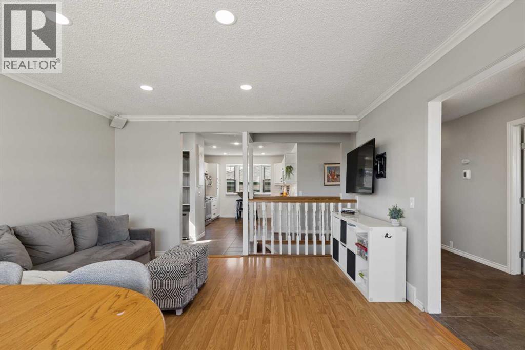 8011 Huntington Street Ne, Calgary, Alberta  T2K 5B8 - Photo 10 - A2303394