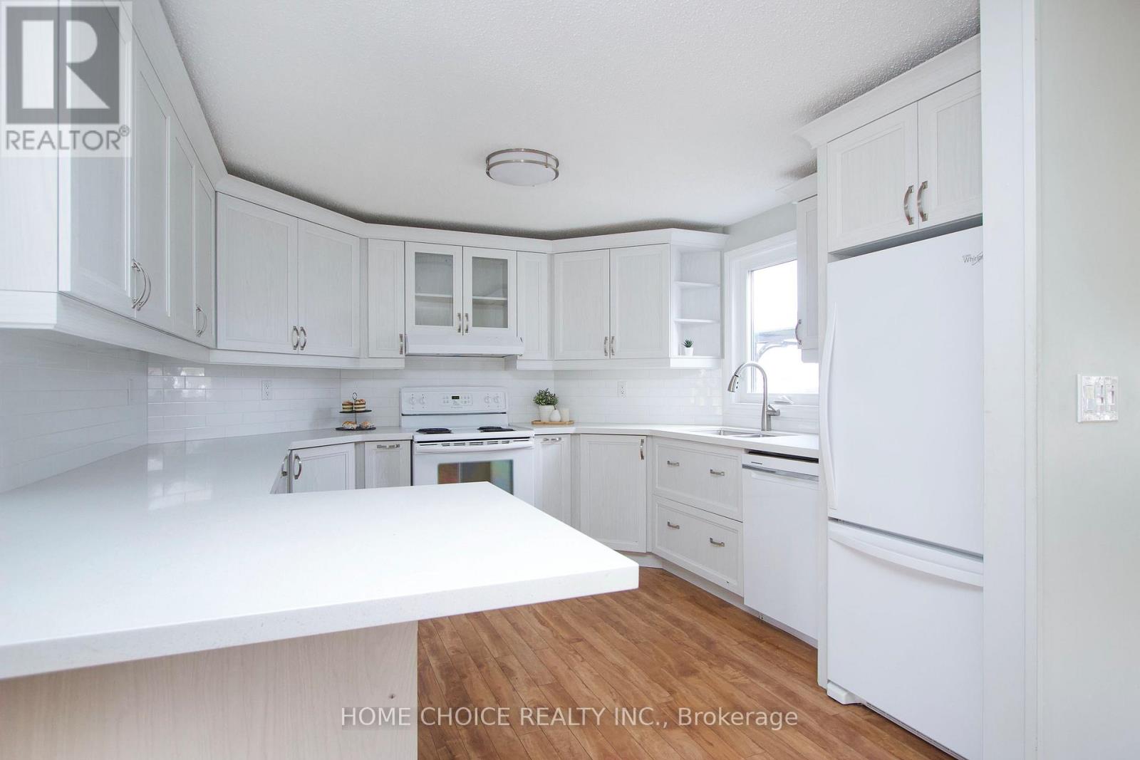 8 Loyalist Court, Clarington, Ontario  L1B 1A8 - Photo 14 - E13046006