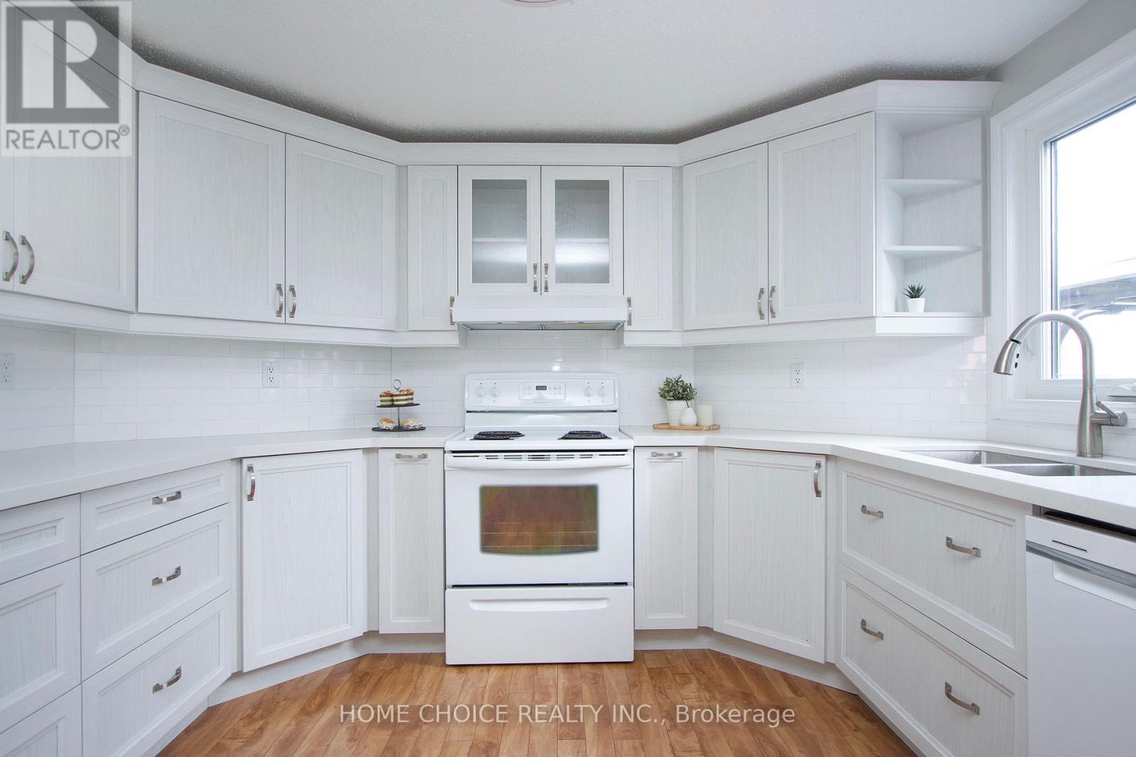 8 Loyalist Court, Clarington, Ontario  L1B 1A8 - Photo 15 - E13046006