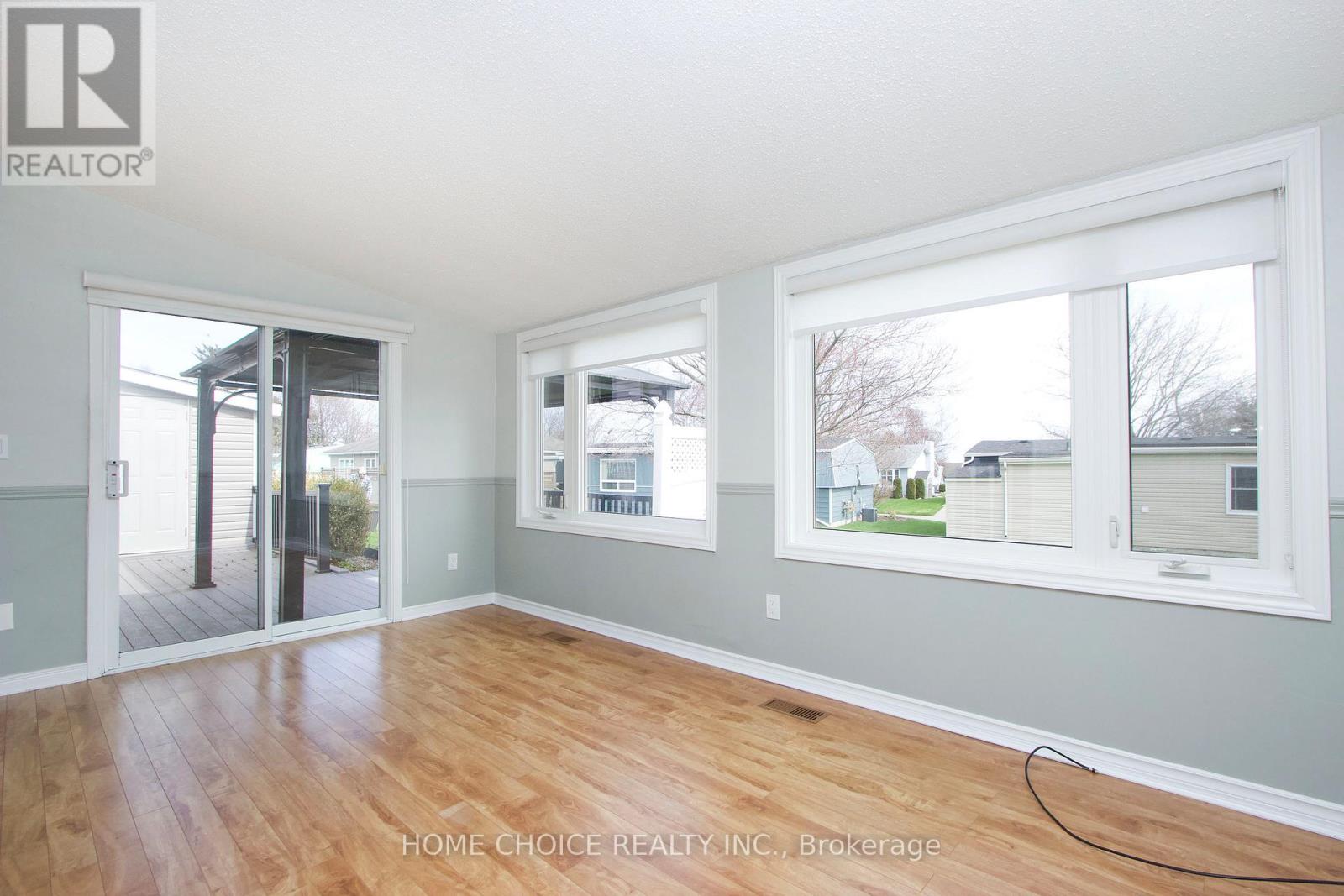 8 Loyalist Court, Clarington, Ontario  L1B 1A8 - Photo 21 - E13046006