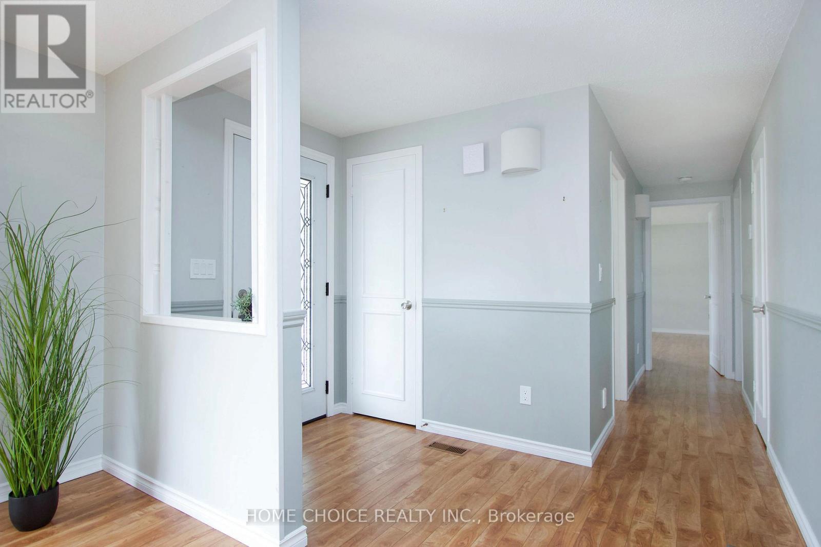 8 Loyalist Court, Clarington, Ontario  L1B 1A8 - Photo 5 - E13046006