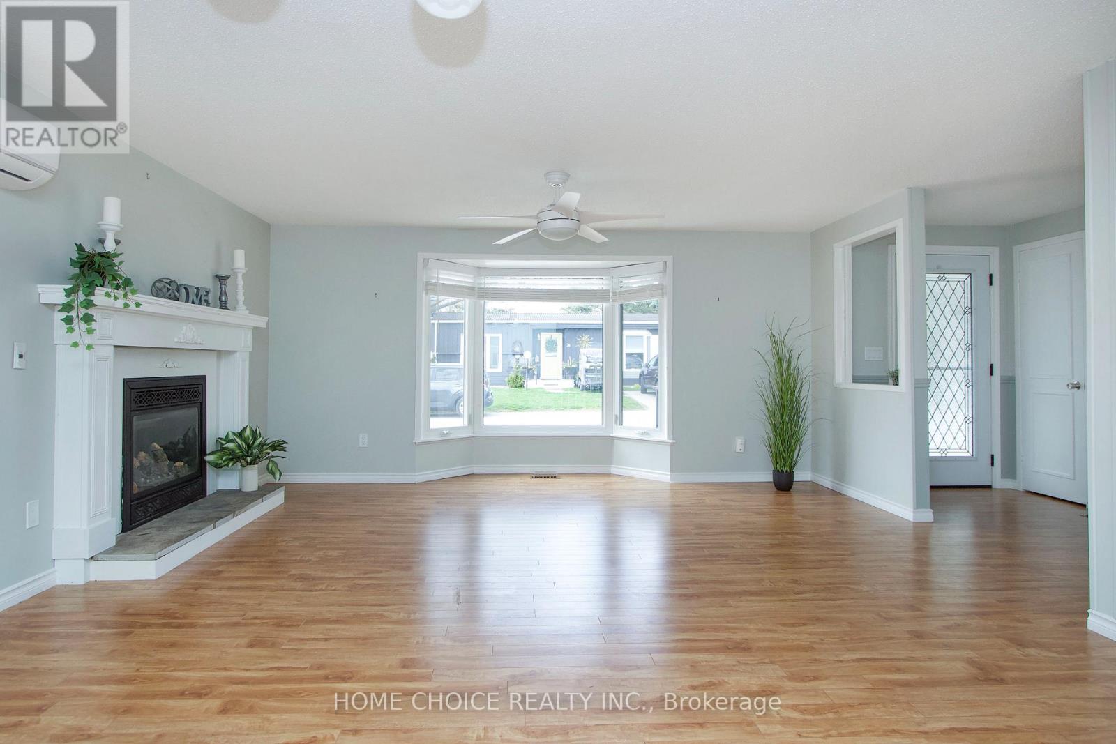 8 Loyalist Court, Clarington, Ontario  L1B 1A8 - Photo 8 - E13046006