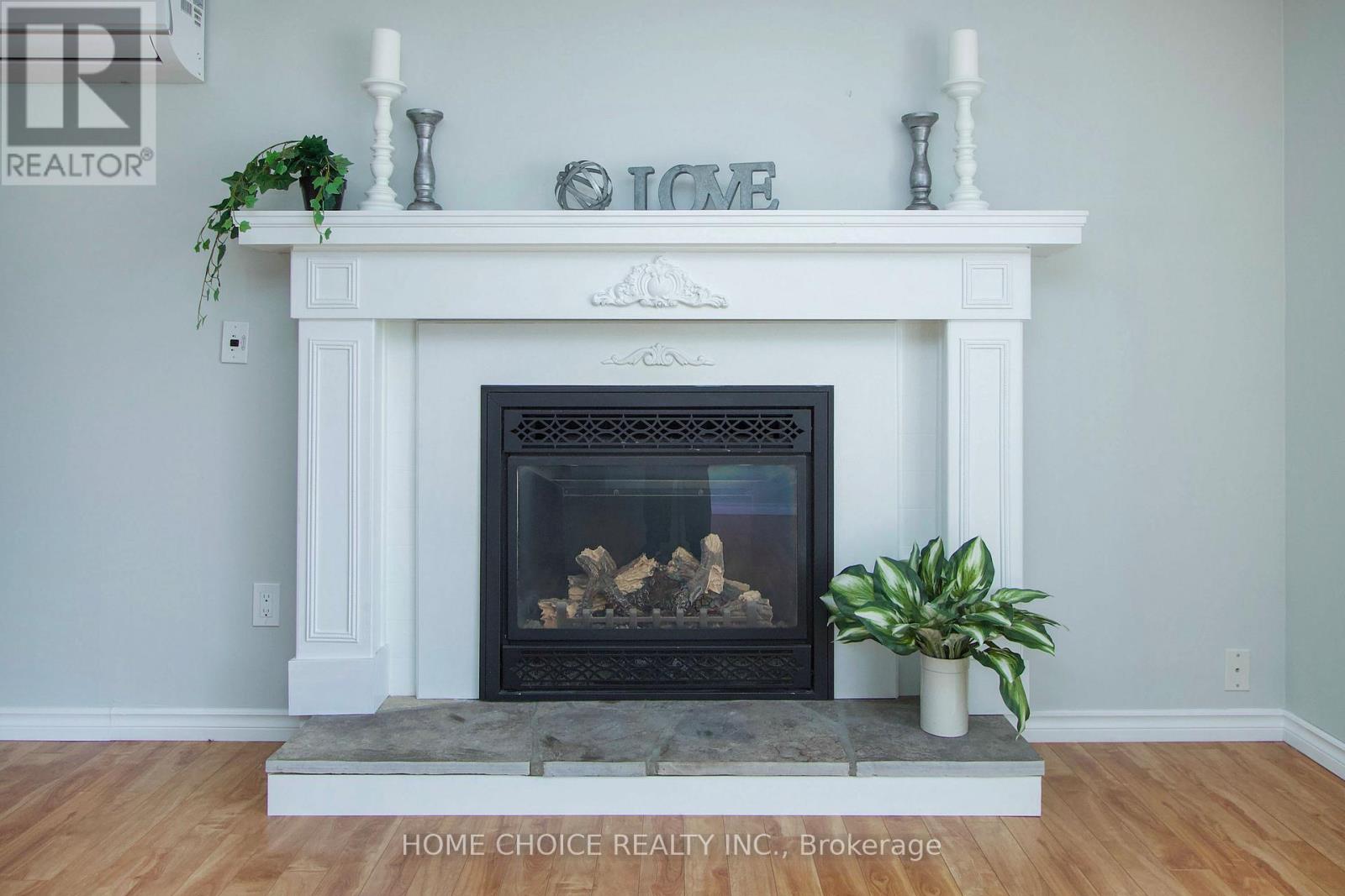 8 Loyalist Court, Clarington, Ontario  L1B 1A8 - Photo 9 - E13046006