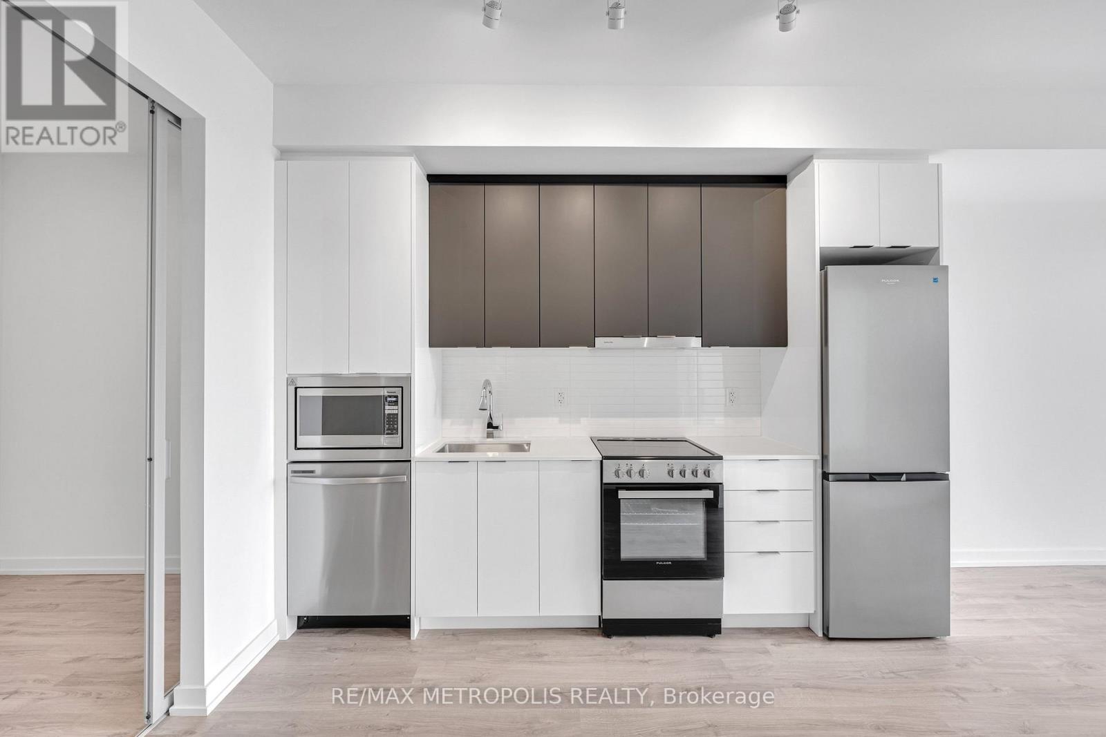 1507b - 9751 Markham Road, Markham, Ontario  L6E 0W3 - Photo 13 - N13046008