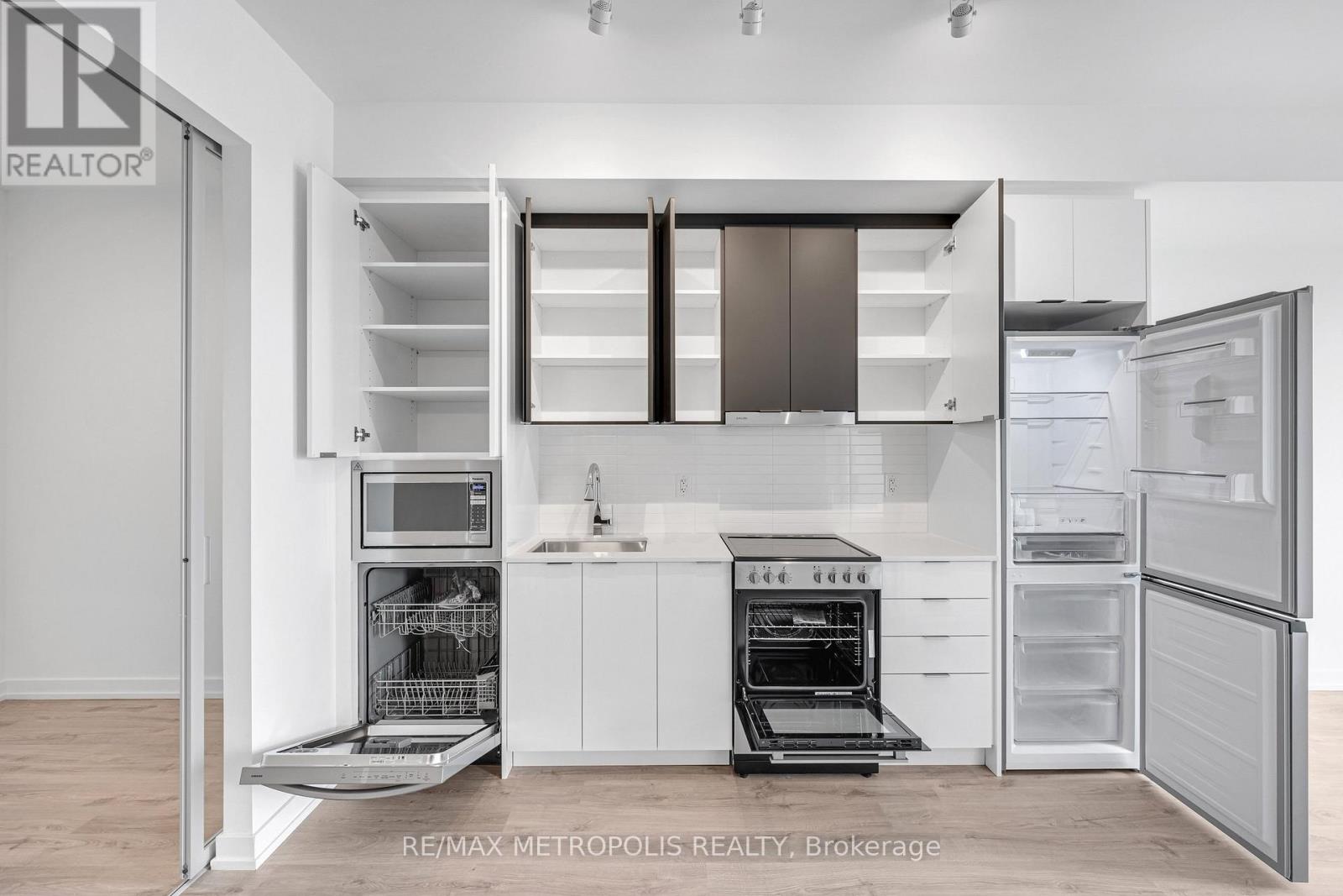 1507b - 9751 Markham Road, Markham, Ontario  L6E 0W3 - Photo 14 - N13046008