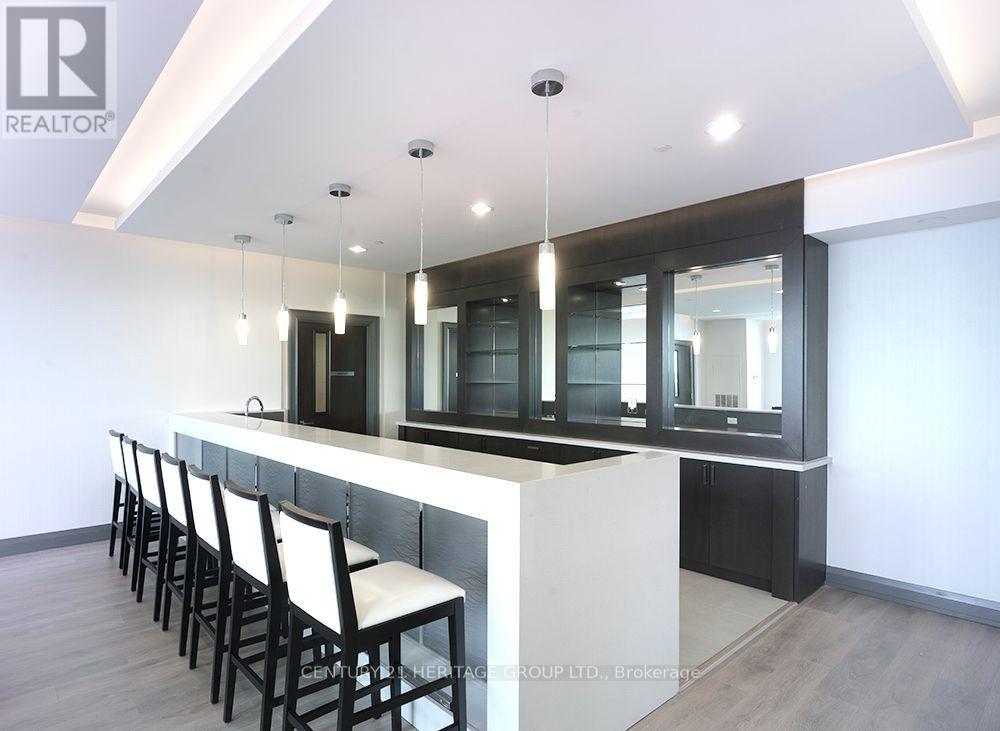 1926 - 7161 Yonge Street, Markham, Ontario  L3T 0C8 - Photo 14 - N13046024