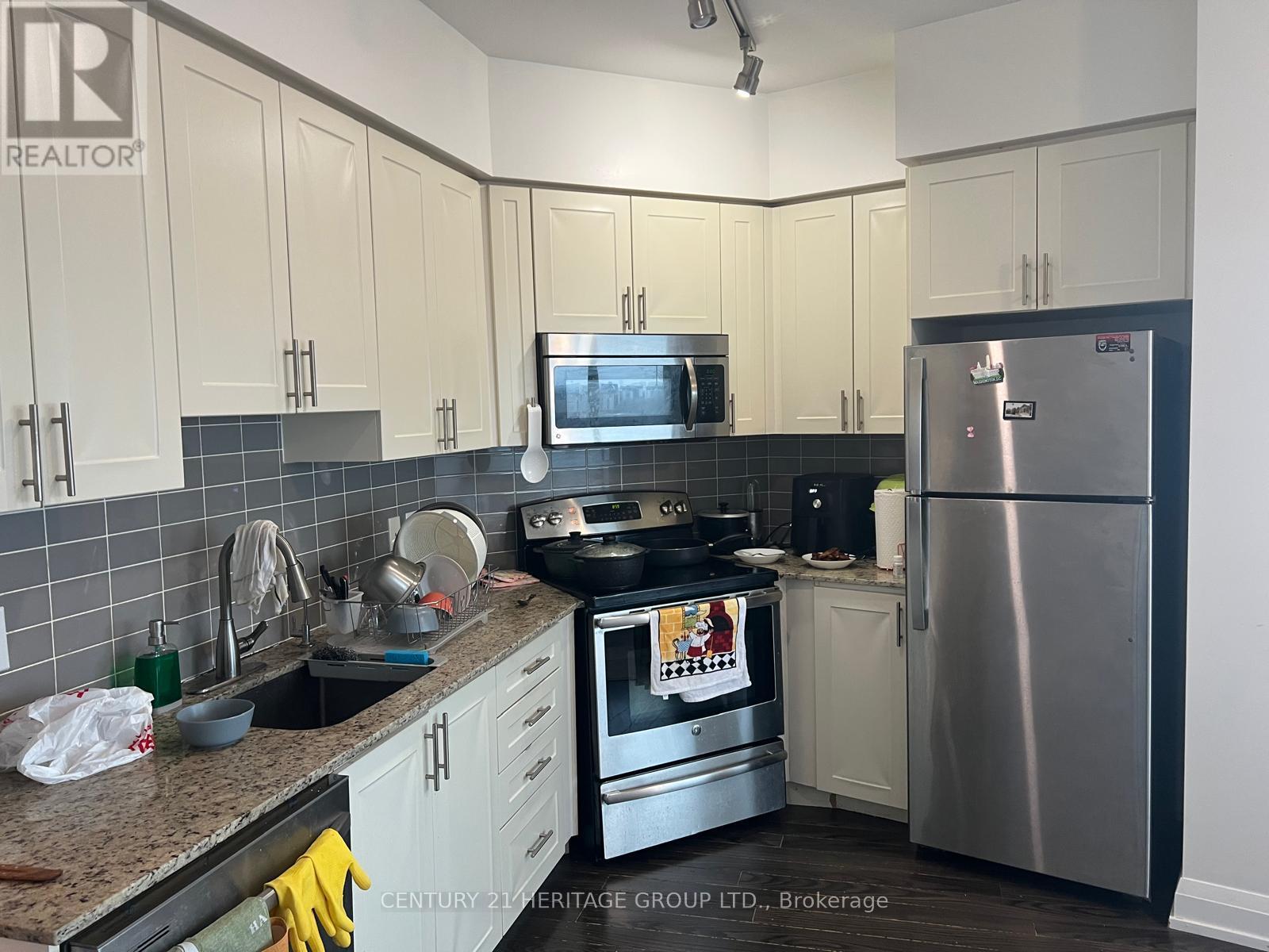 1926 - 7161 Yonge Street, Markham, Ontario  L3T 0C8 - Photo 5 - N13046024