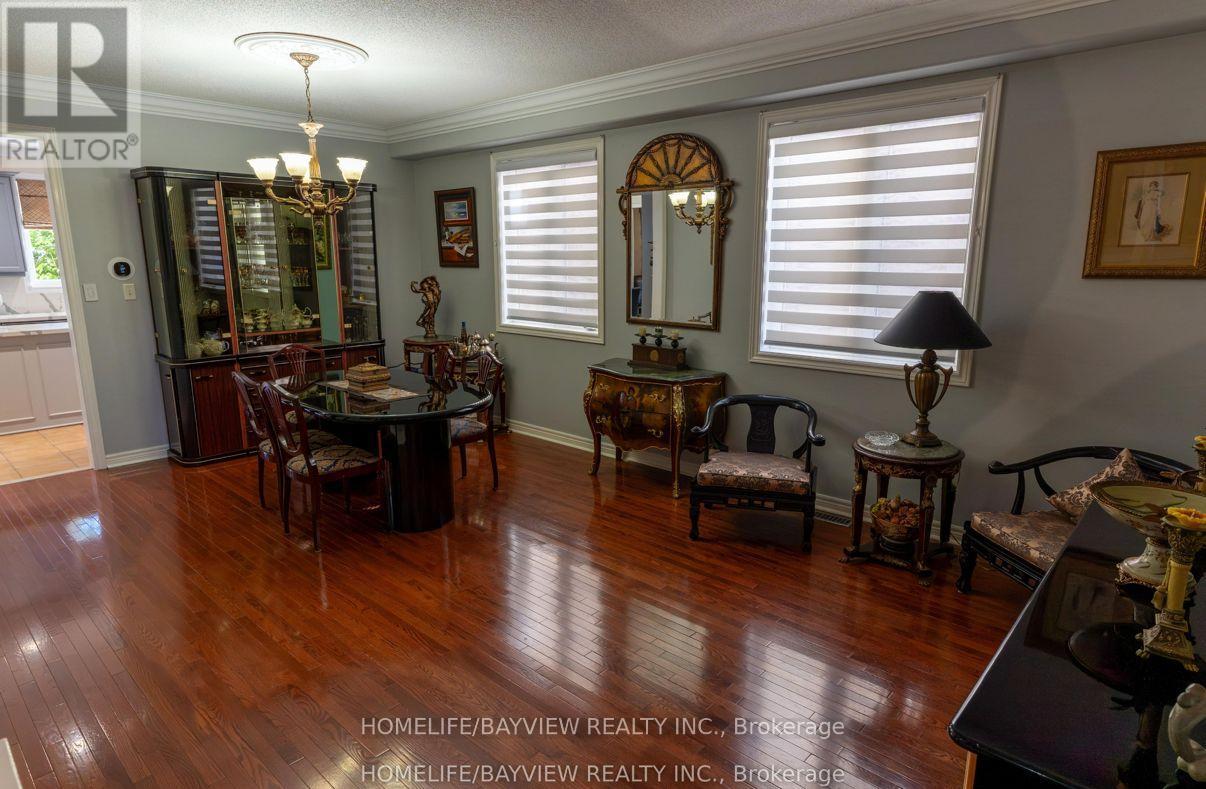 8 Pico Crescent, Vaughan, Ontario  L4J 8P4 - Photo 7 - N13046026