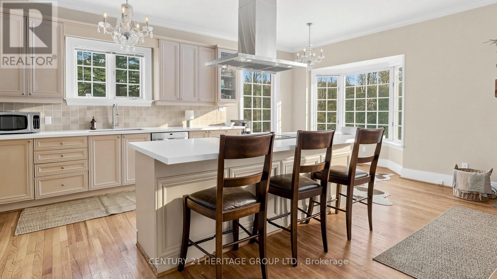 21455 Warden Avenue, East Gwillimbury, Ontario  L0G 1R0 - Photo 16 - N13046036