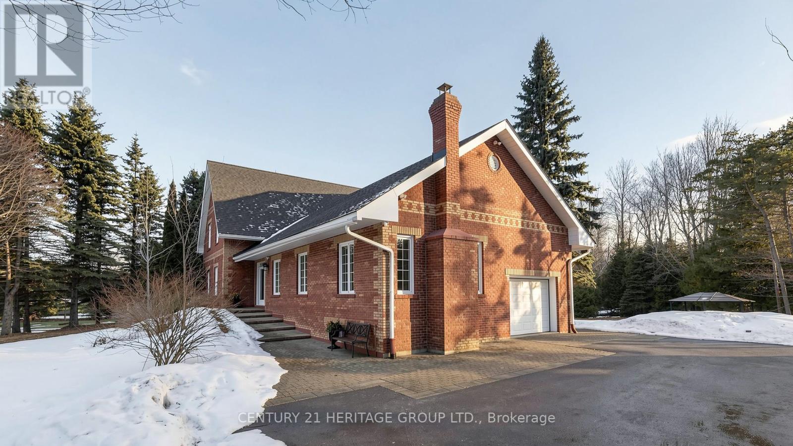 21455 Warden Avenue, East Gwillimbury, Ontario  L0G 1R0 - Photo 5 - N13046036