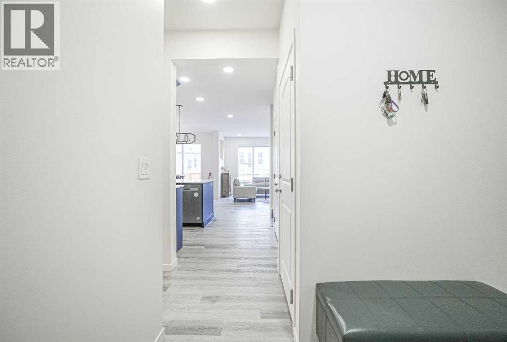 66 Homestead Park Ne, Calgary, Alberta  T3J 2K7 - Photo 6 - A2296963