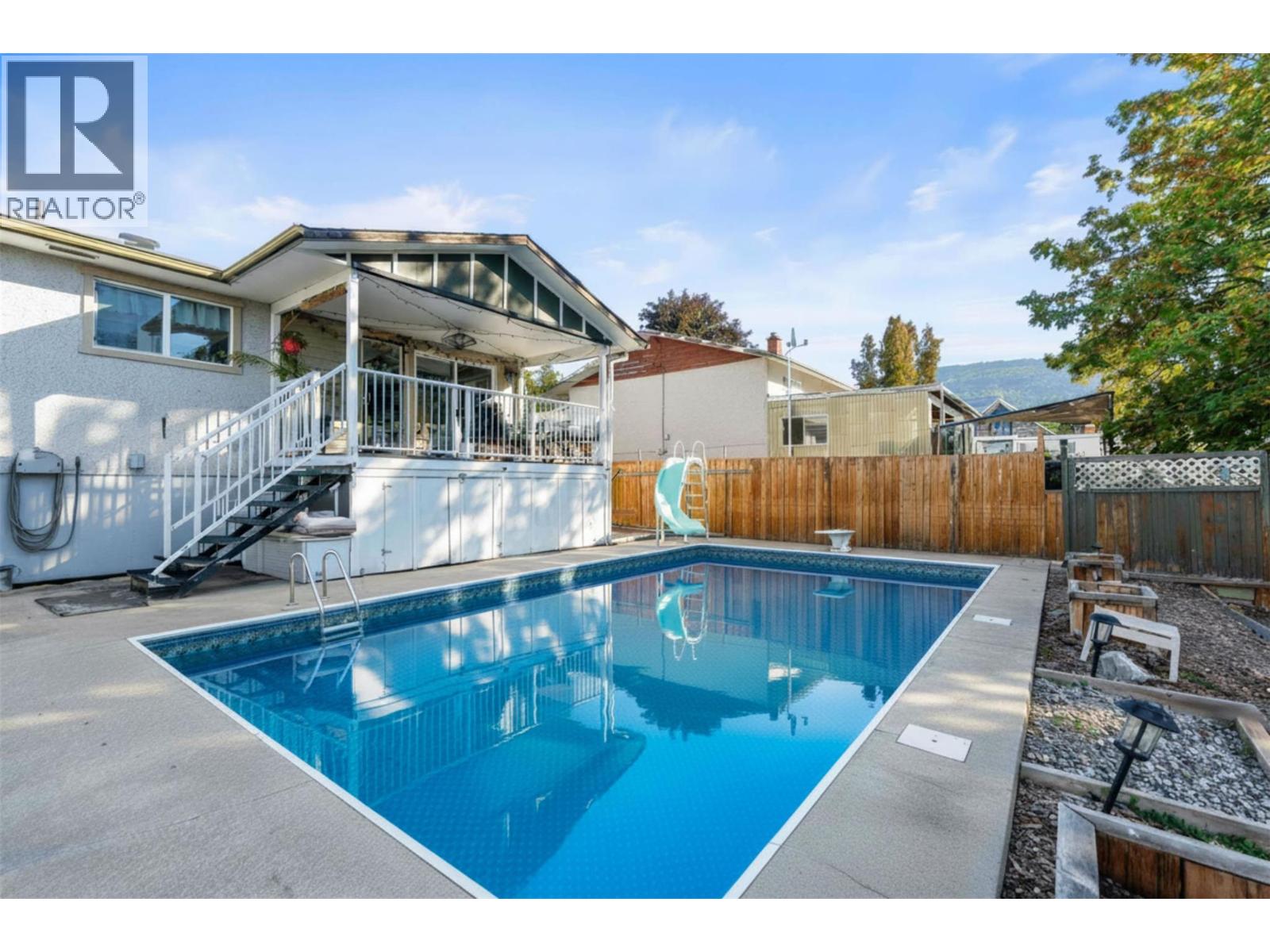 1400 30 Avenue, Vernon, British Columbia  V1T 1Z5 - Photo 38 - 10375405