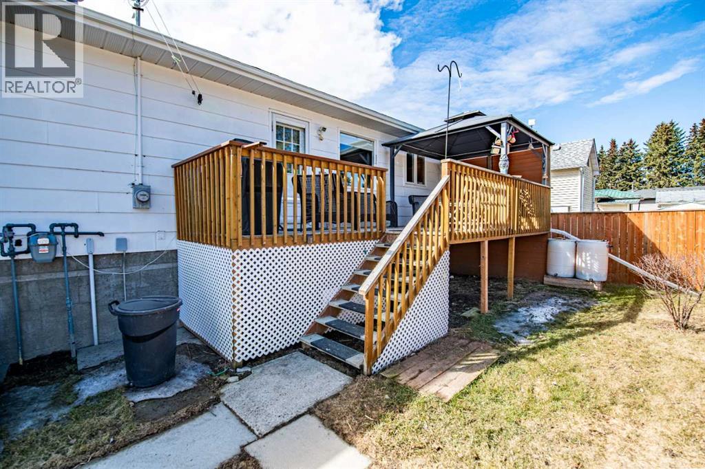 5116 54 Avenue, Eckville, Alberta  T0M 0X0 - Photo 7 - A2304745