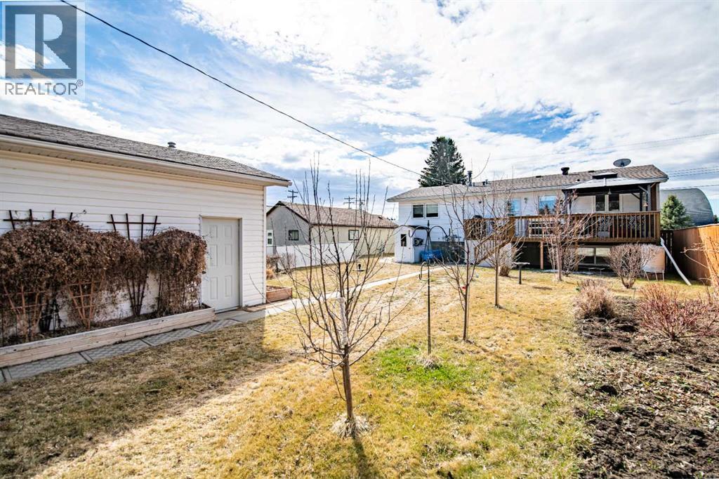 5116 54 Avenue, Eckville, Alberta  T0M 0X0 - Photo 5 - A2304745