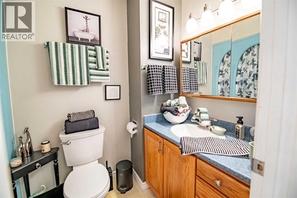 5116 54 Avenue, Eckville, Alberta  T0M 0X0 - Photo 17 - A2304745