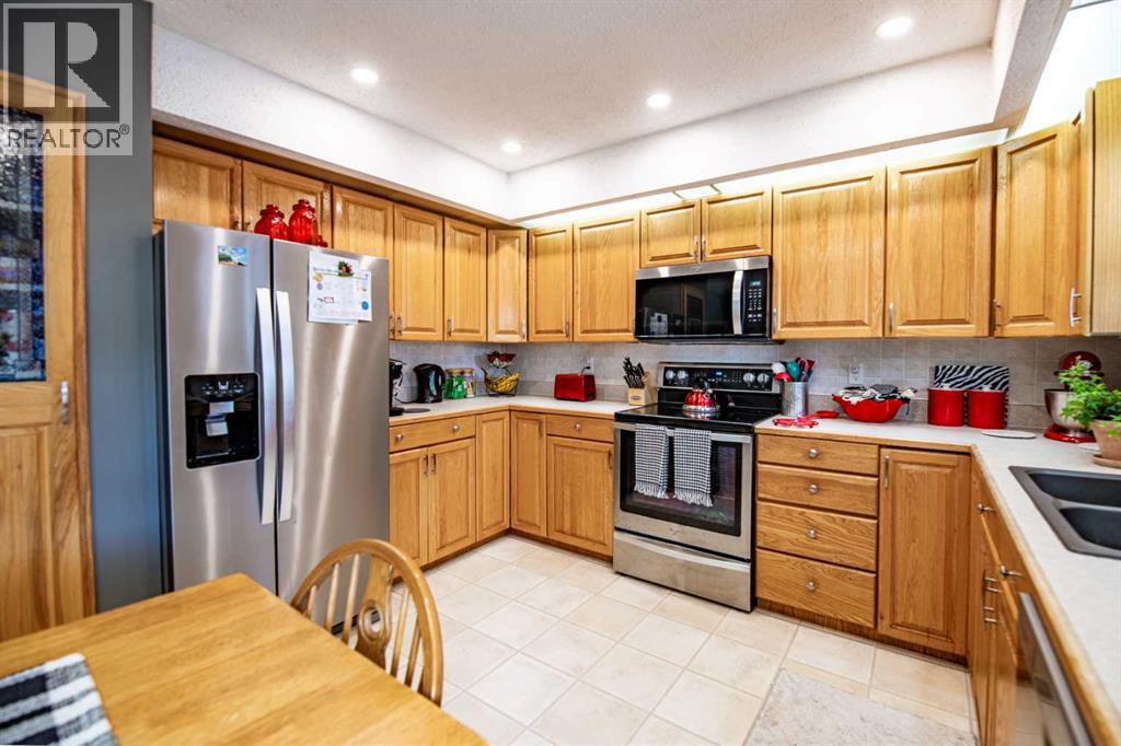 5116 54 Avenue, Eckville, Alberta  T0M 0X0 - Photo 10 - A2304745