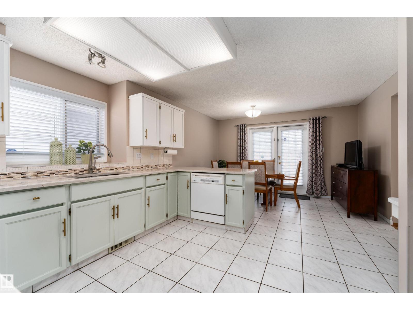 3627 146 Av Nw, Edmonton, Alberta  T5Y 2J6 - Photo 18 - E4484203