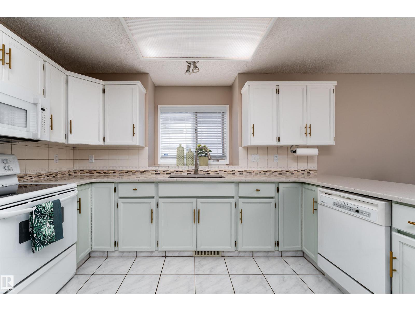 3627 146 Av Nw, Edmonton, Alberta  T5Y 2J6 - Photo 19 - E4484203