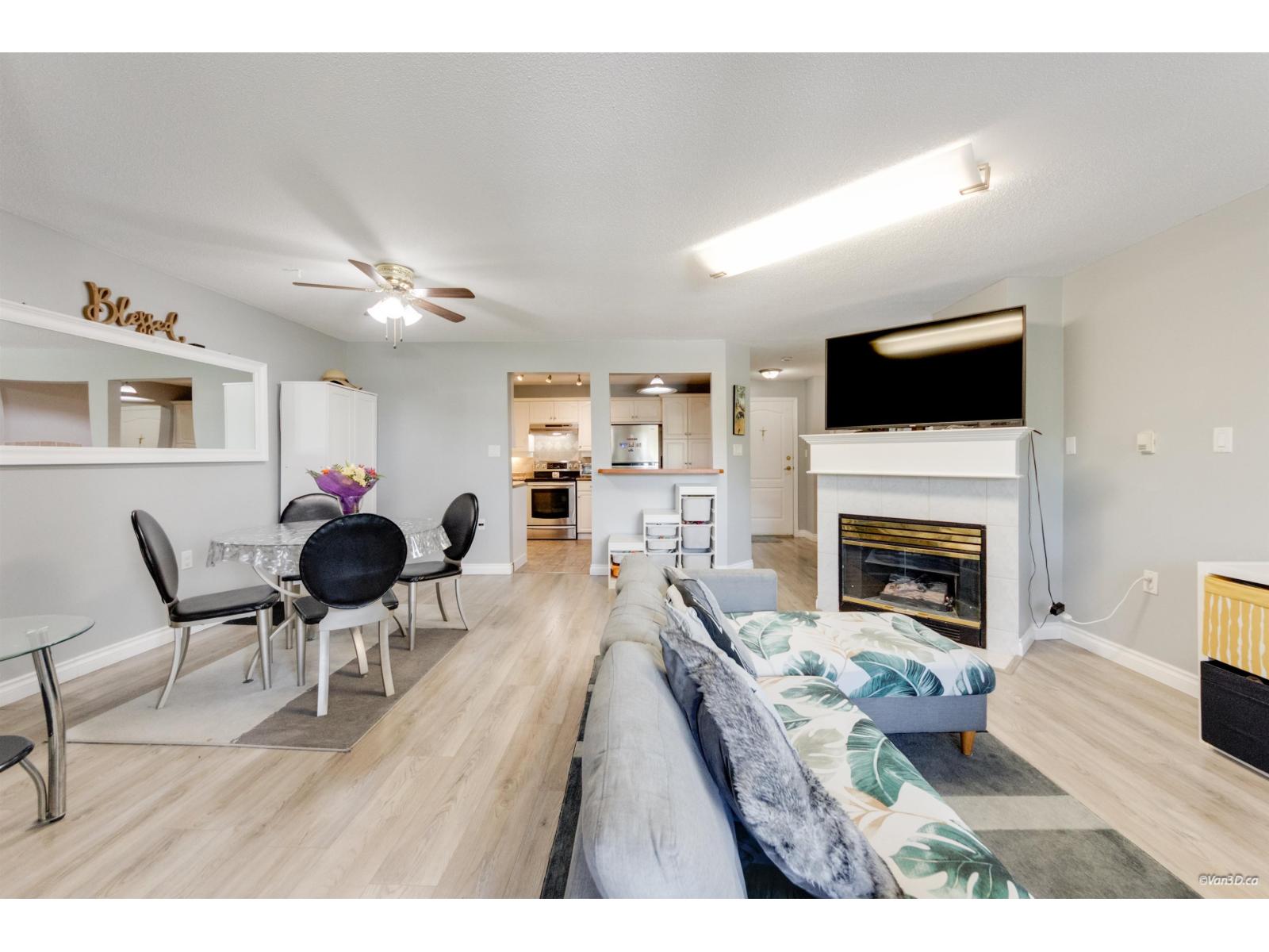 203 17740 58a Avenue, Surrey, British Columbia  V3S 8M5 - Photo 11 - R3114490