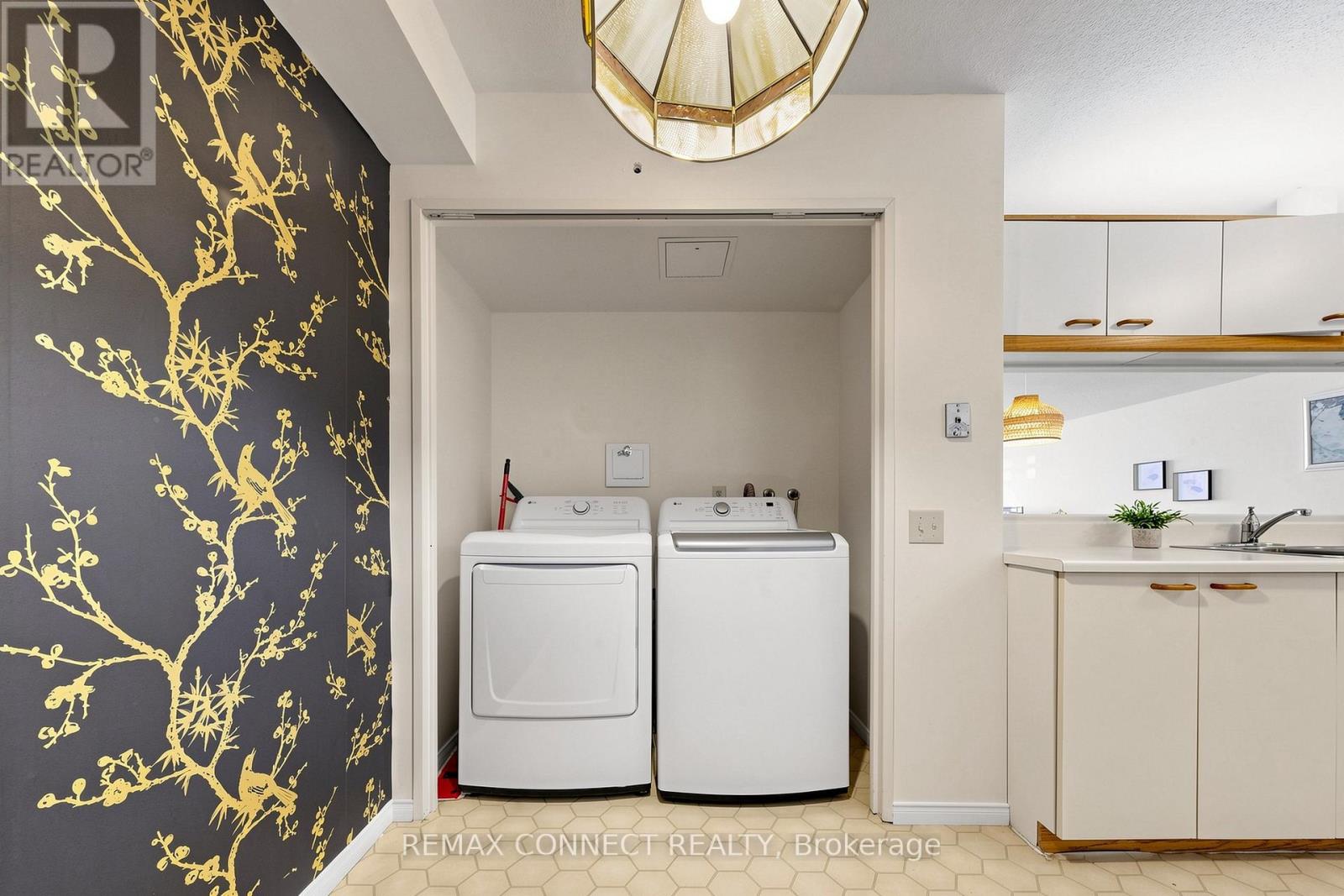 2106 - 100 Upper Madison Avenue, Toronto, Ontario  M2N 6M4 - Photo 18 - C13046070