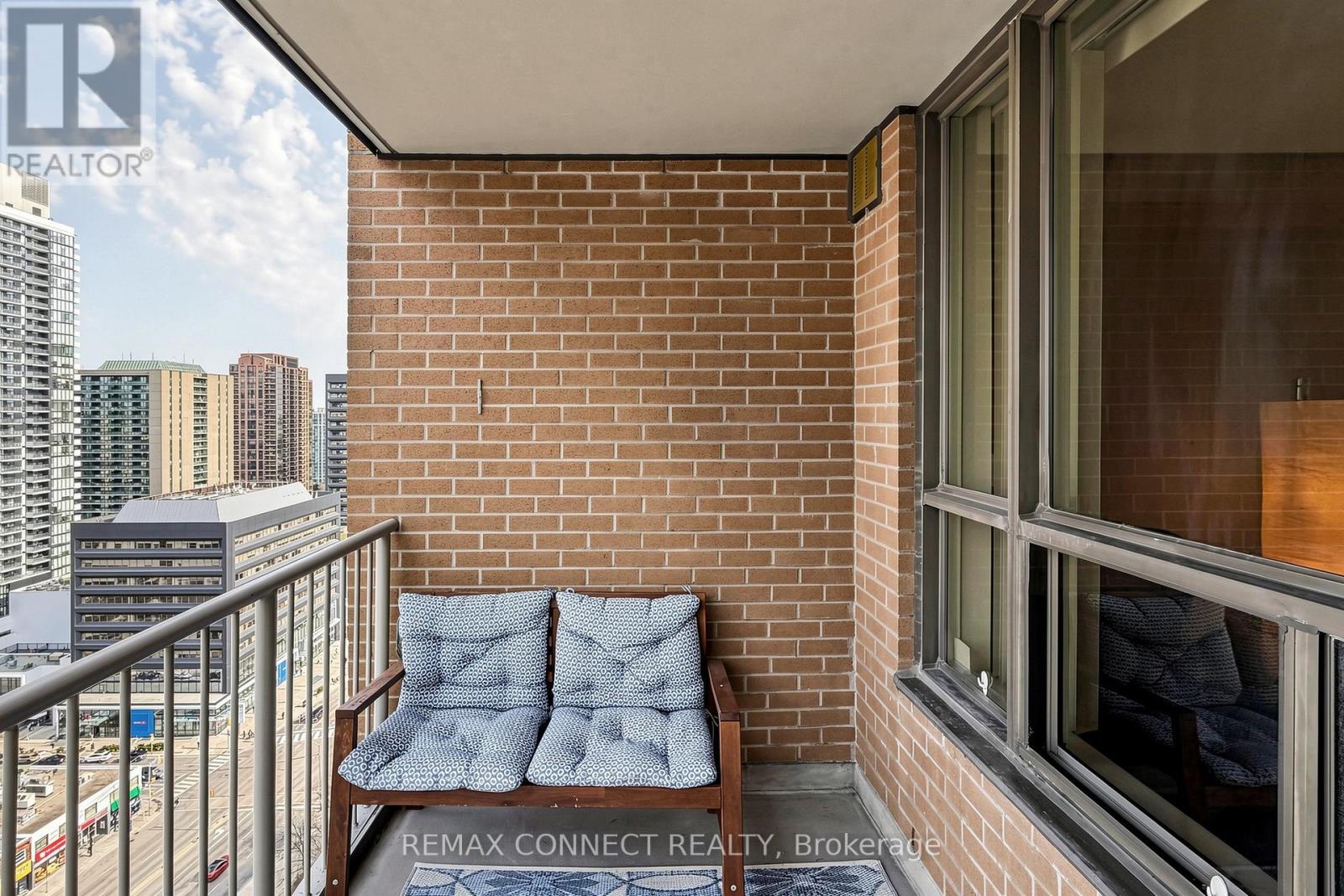 2106 - 100 Upper Madison Avenue, Toronto, Ontario  M2N 6M4 - Photo 30 - C13046070