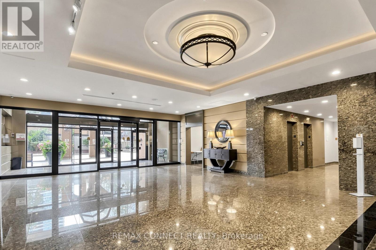 2106 - 100 Upper Madison Avenue, Toronto, Ontario  M2N 6M4 - Photo 4 - C13046070