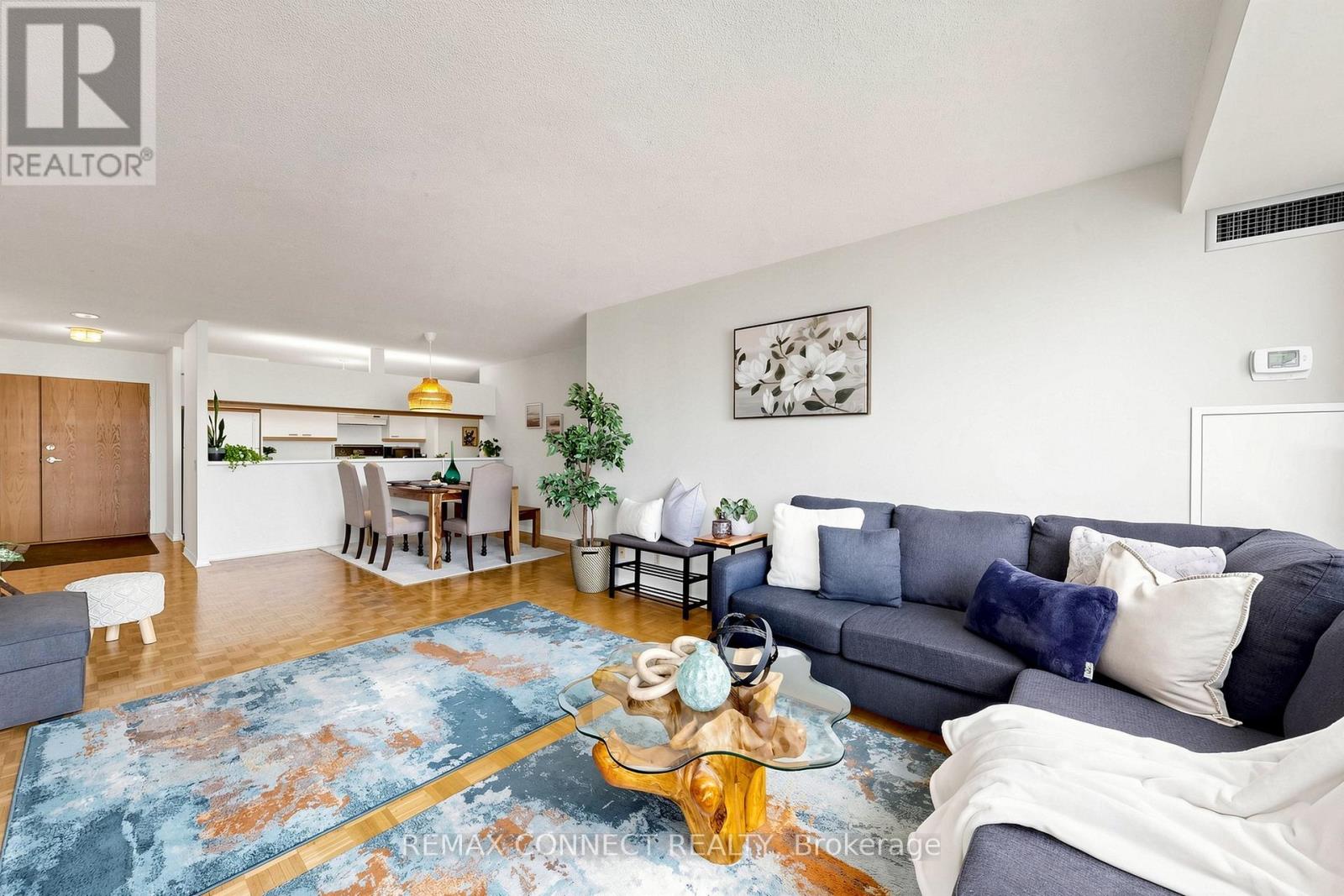 2106 - 100 Upper Madison Avenue, Toronto, Ontario  M2N 6M4 - Photo 9 - C13046070