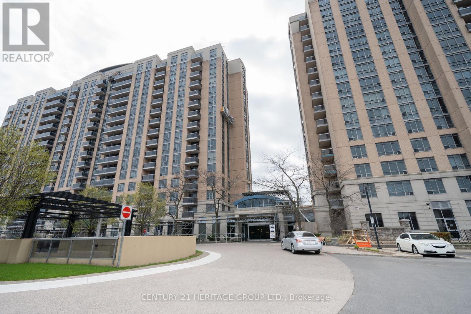 415 - 8 Mondeo Drive, Toronto, Ontario  M1P 5C7 - Photo 2 - E13046044