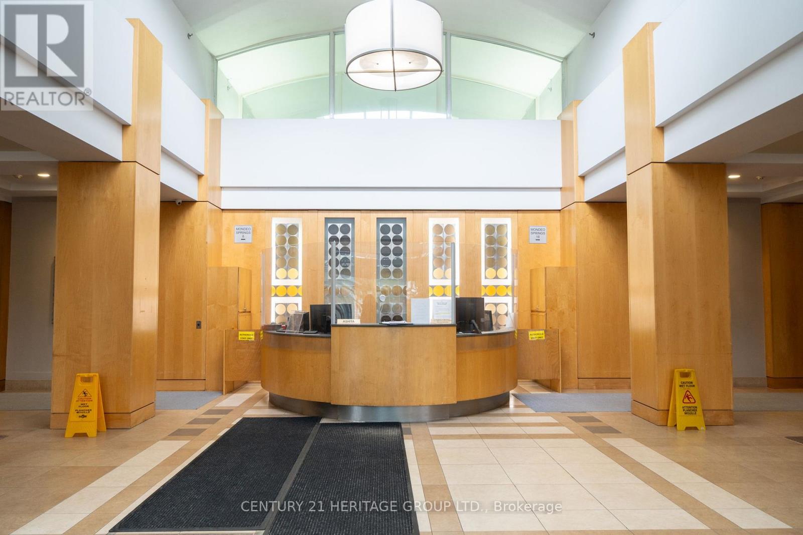 415 - 8 Mondeo Drive, Toronto, Ontario  M1P 5C7 - Photo 3 - E13046044