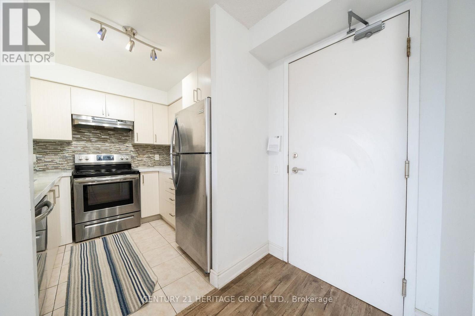 415 - 8 Mondeo Drive, Toronto, Ontario  M1P 5C7 - Photo 7 - E13046044