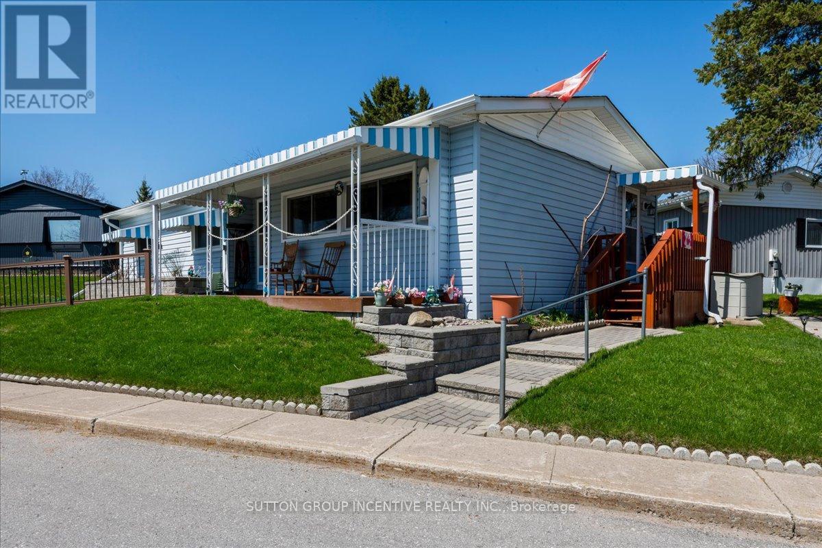 2 Mimosa Crescent, Innisfil, Ontario  L9S 1P7 - Photo 18 - N13046048