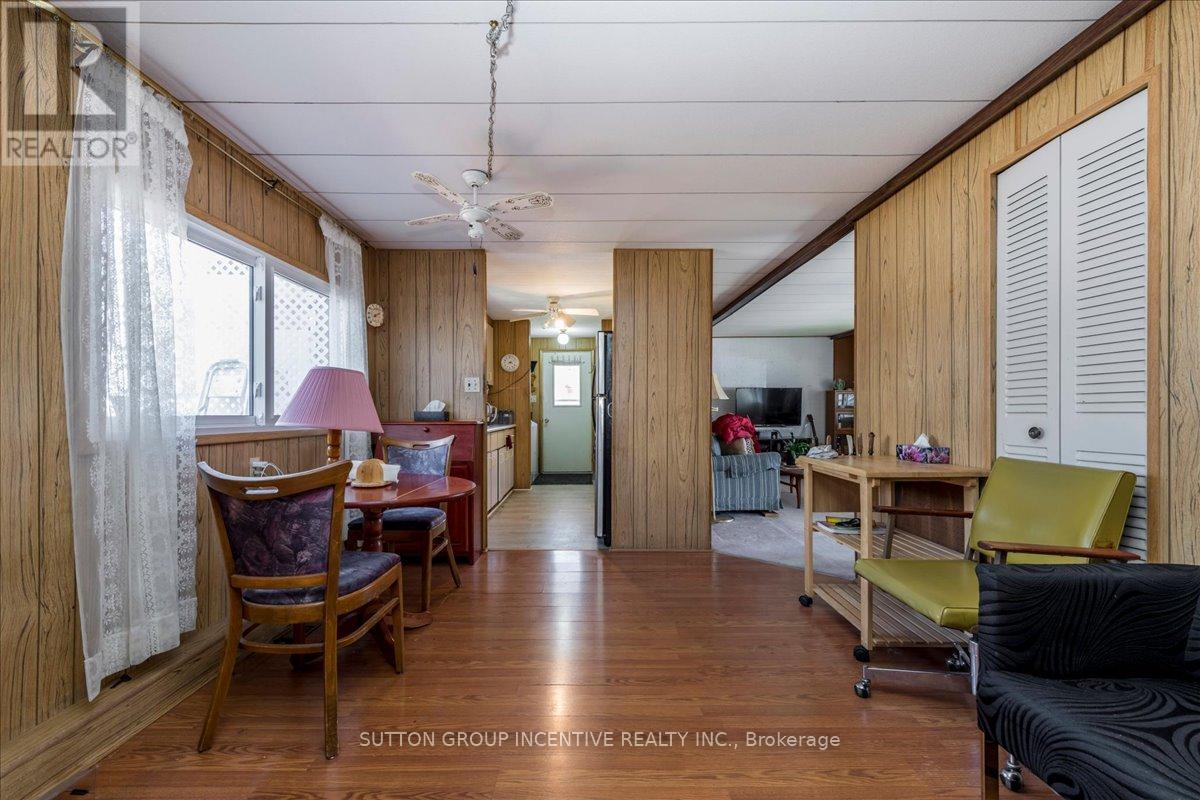 2 Mimosa Crescent, Innisfil, Ontario  L9S 1P7 - Photo 9 - N13046048