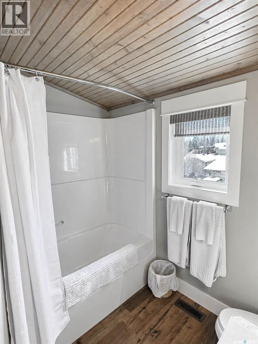 6 Elkridge Drive, Elk Ridge, Saskatchewan  S0J 2Y0 - Photo 15 - SK033905